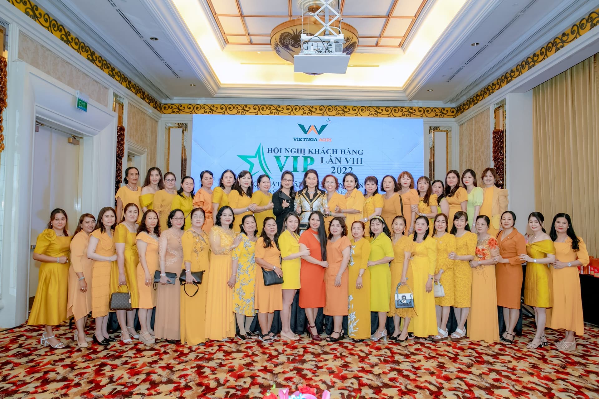 សន្និសីទអតិថិជន VIP លើកទី៨ ឆ្នាំ២០២២៖ ការជួបជុំដើម្បីថែទាំ និងចែករំលែកយ៉ាងទូលំទូលាយ។