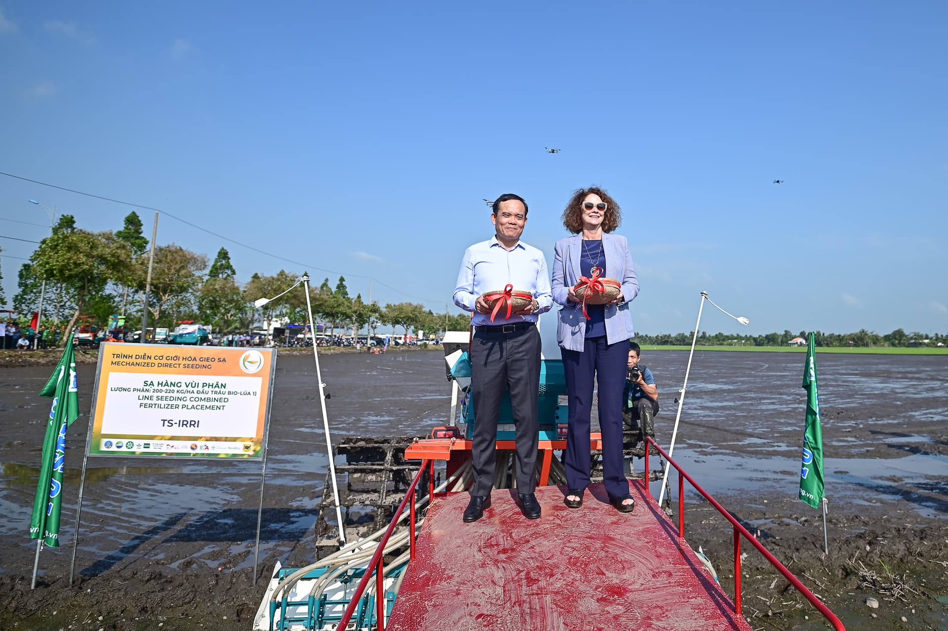 សារៈសំខាន់នៃគម្រោង “1 Triệu ហិកតារ ស្រូវគុណភាពខ្ពស់” ចំពោះតំបន់ដីសែនហុង