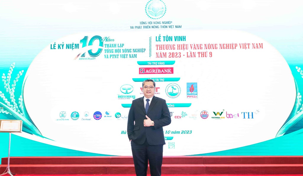 Viet Nga Fertilizer ទទួលបានពានរង្វាន់ "ម៉ាកយីហោមាសនៃកសិកម្មវៀតណាមឆ្នាំ ២០២៣" nhan giai thuong 4
