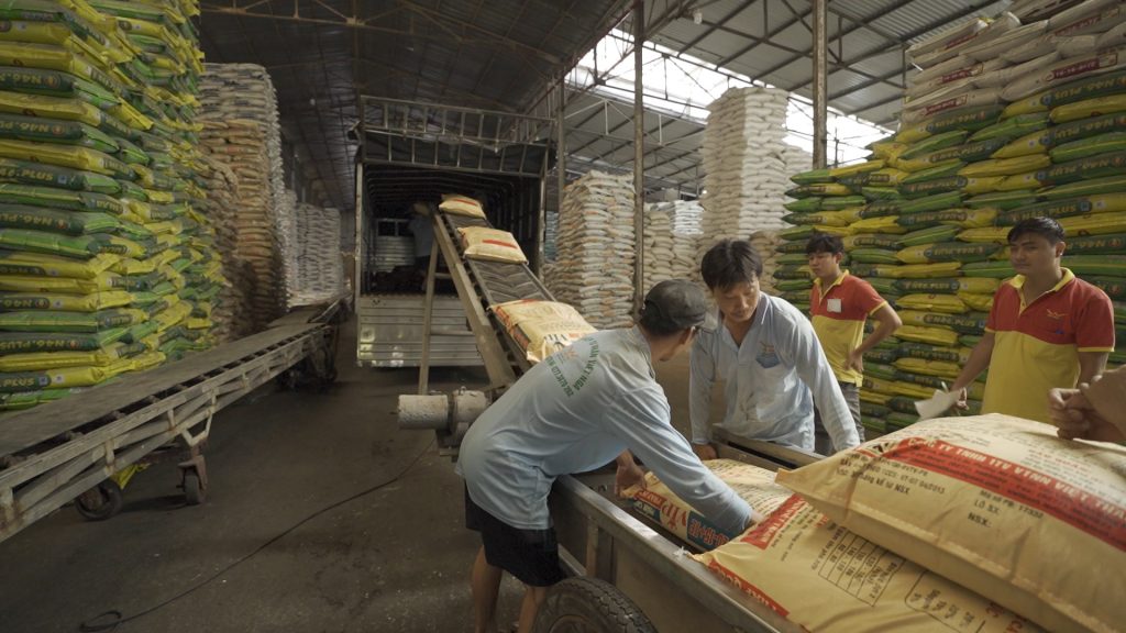 Viet Nga Fertilizer - មានមោទនភាពជាអ្នកផ្គត់ផ្គង់ជីដែលមានភាពទុកចិត្តខ្ពស់ ផ្តល់ជីចម្រុះចាប់ពីជីផលិតក្នុងស្រុក រហូតដល់ជីនាំចូលដែលមានគុណភាពខ្ពស់