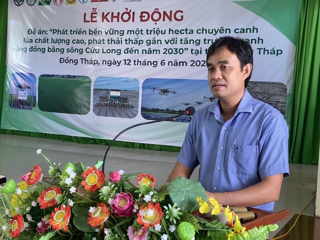 Những Điều Bà Con Cần Biết Về Đề Án 1 Triệu Ha Lúa Chất Lượng Cao Ông Nguyễn Văn Vũ Minh - Giám đốc Sở Nông nghiệp và Phát triển nông thôn tỉnh Đồng Tháp phát biểu tại Lễ khởi động