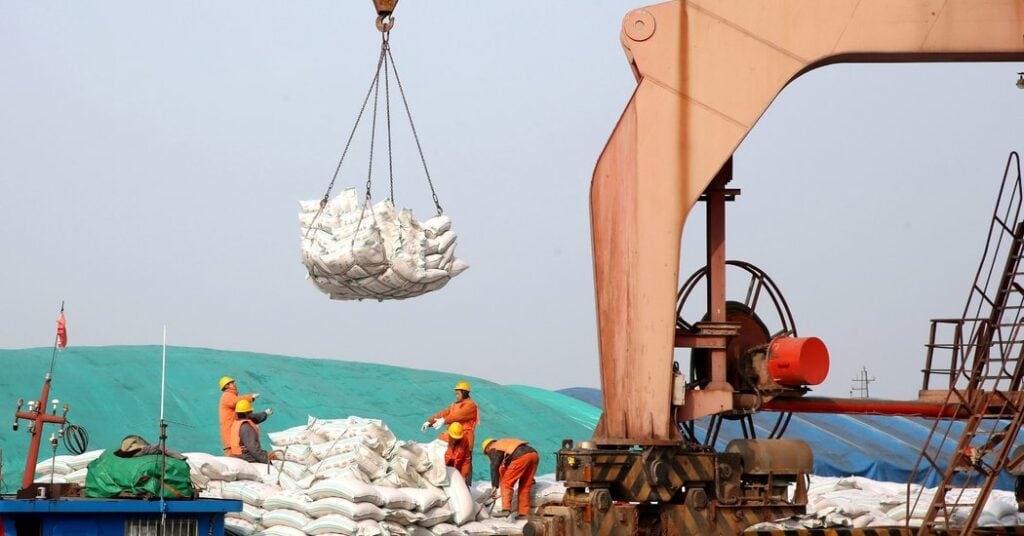 Việt Nam Chi Gần 682 Triệu USD Để Nhập Khẩu Phân Bón Nhập phân bón