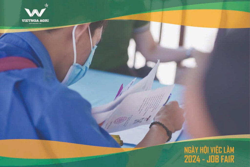 Phân Bón Việt Nga Đồng Hành Cùng Các Bạn Sinh Viên Tại Ngày Hội Việc Làm 2024 ngay hoi viec lam 1