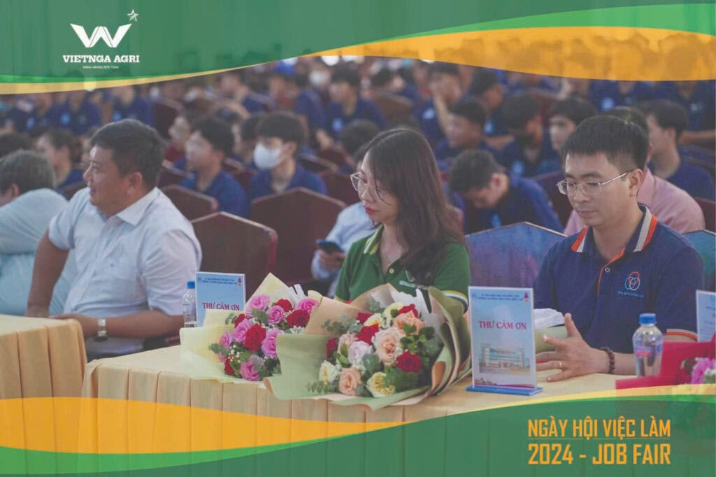 Phân Bón Việt Nga Đồng Hành Cùng Các Bạn Sinh Viên Tại Ngày Hội Việc Làm 2024 Mrs. Lan Phương - Đại diện Phân Bón Việt Nga