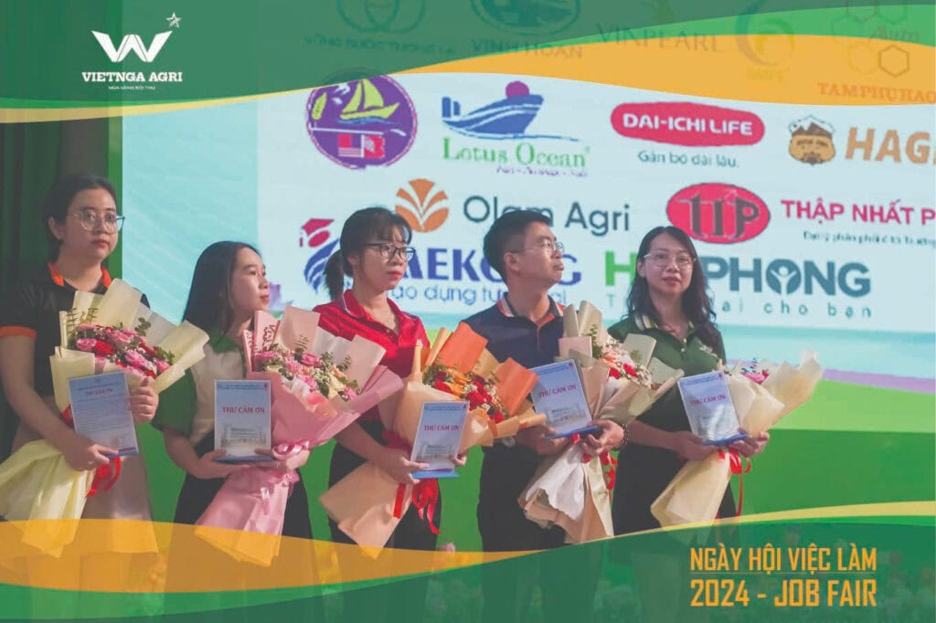 Phân Bón Việt Nga Đồng Hành Cùng Các Bạn Sinh Viên Tại Ngày Hội Việc Làm 2024 Các doanh nghiệp nhạn hoa và thư cảm ơn từ ban tổ chức