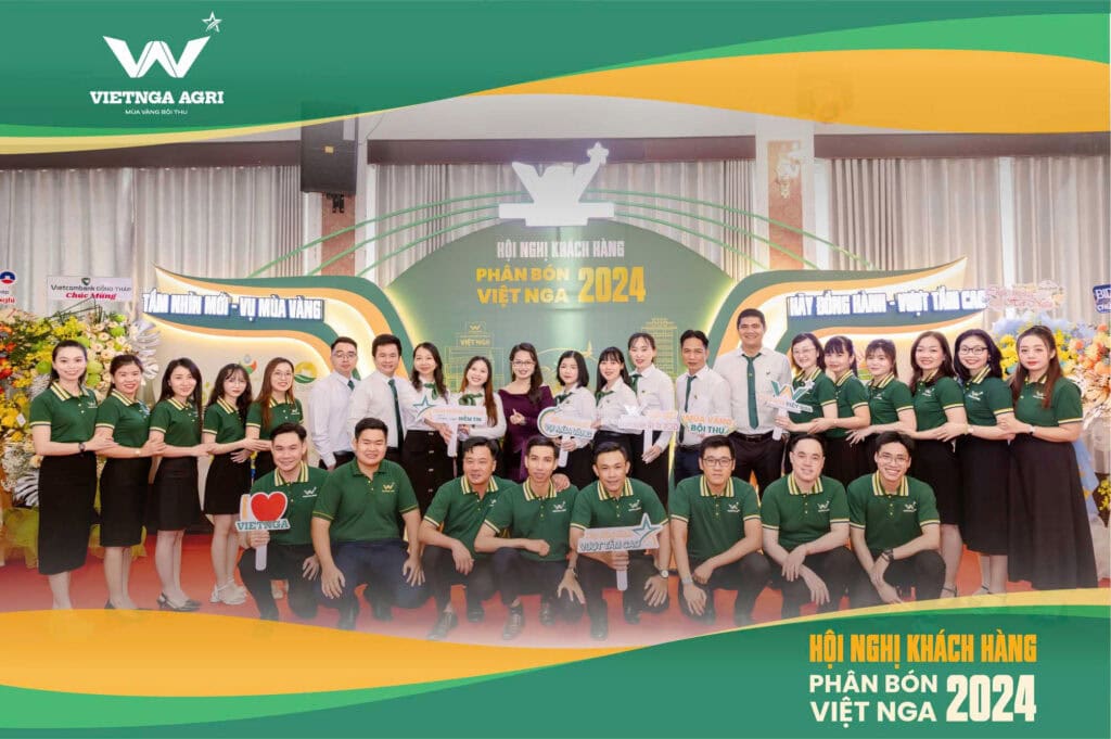Hội Nghị Khách Hàng Phân Bón Việt Nga 2024 z6139396603919 af898d1b7600c5c371b5b89cae4933f2