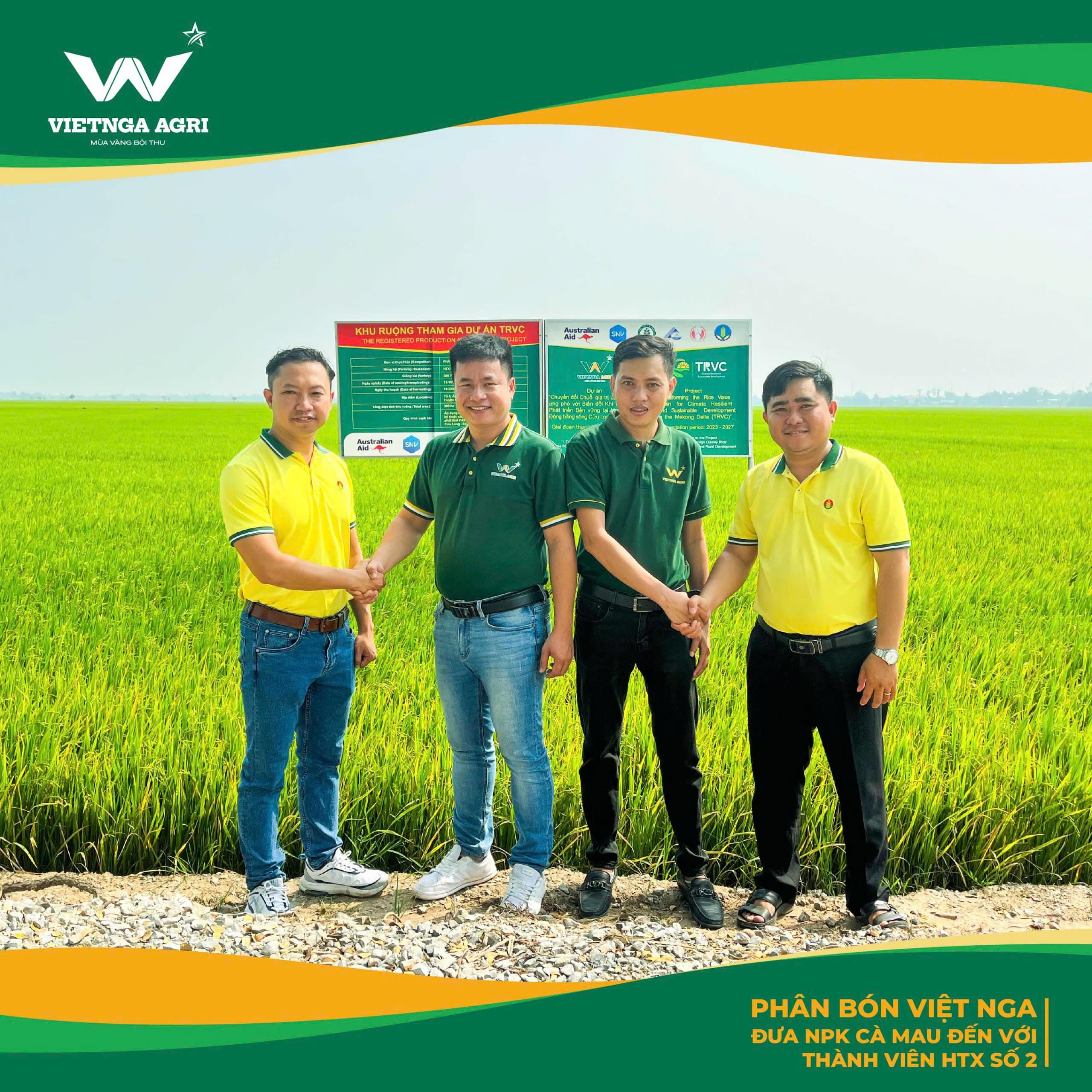 Phân Bón Việt Nga kết hợp đưa sản phẩm NPK Cà Mau đến tay bà con nông dân HTX