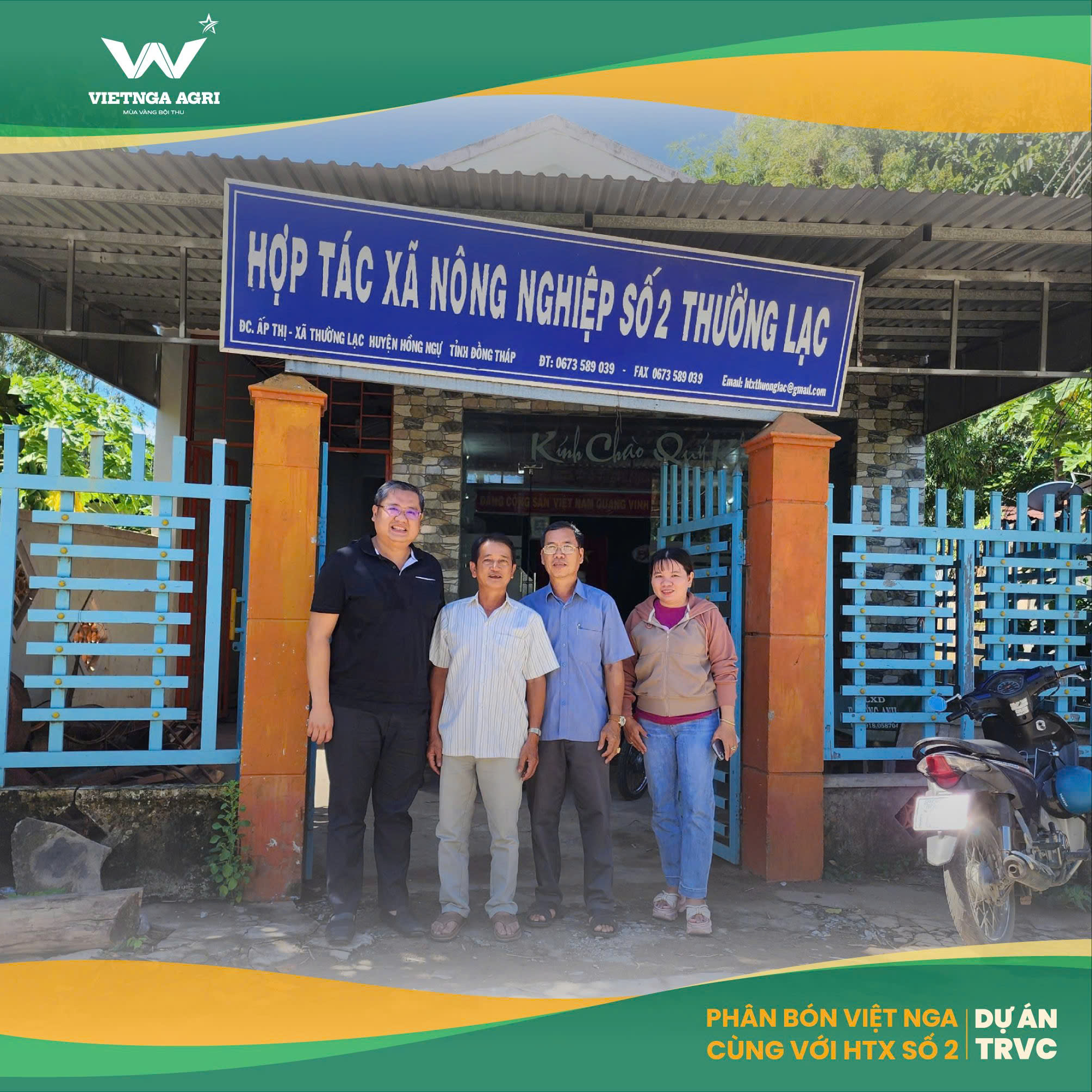Ông Nguyễn Tú Hưng - Đại diện Phân Bón Việt Nga gặp gỡ với HTX Nông Nghiệp Số 2