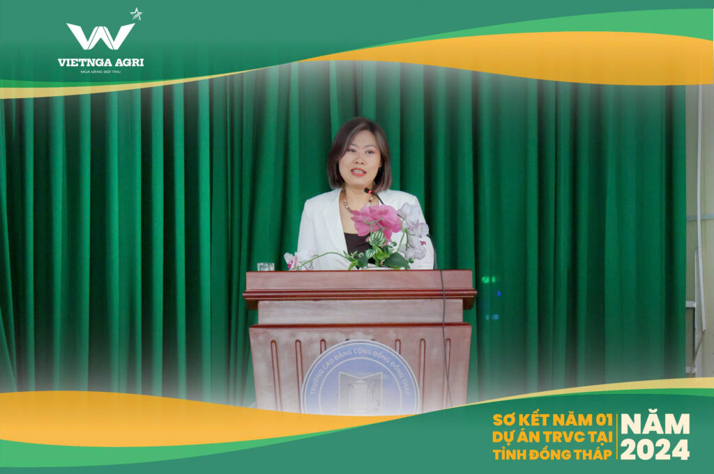 TRVC Project Year 1 Mid-term Workshop – Summer-Autumn Crop 2024, Dong Thap Province Ms. Tran Thu Ha, TRVC Project Director, delivered a speech at the conference.