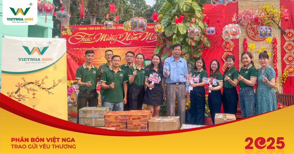Lan Tỏa Yêu Thương Cùng Phân Bón Việt Nga - Tết Sẻ Chia 2025 Trân trọng cảm ơn UBND Phường Mỹ Phú đã đồng hành cùng Phân Bón Việt Nga trong hoạt động thiện nguyện năm nay