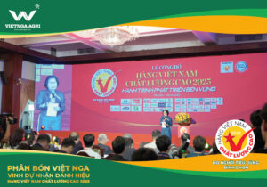 Phân Bón Việt Nga Vinh Dự Nhận Danh Hiệu Hàng Việt Nam Chất Lượng Cao 2025 Bà Vũ Kim Hạnh, Chủ tịch Hội Doanh Nghiệp Việt Nam Chất Lượng Cao phát biểu