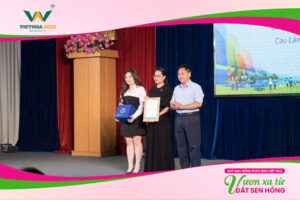 Tổng kết hành trình Quỹ học bổng “Vươn Xa Từ Đất Sen Hồng” năm 2025 tại Trường Đại học Đồng Tháp z6937295390817 194a263dff183b686dd0c1aa69375364