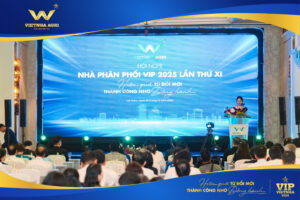 Phân Bón Việt Nga Tổ Chức Hội Nghị Nhà Phân Phối VIP 2025 Lần XI Bà Nguyễn Thị Nga - Tổng Giám Đốc Phân Bón Việt Nga phát biểu chia sẻ tại hội nghị