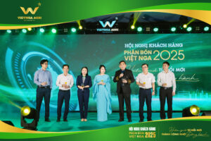 18.HNKH 2025 Anh 9