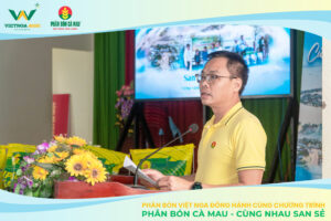Phân Bón Việt Nga Đồng Hành Cùng Chương Trình "Phân Bón Cà Mau - Cùng Nhau San Sẻ" Ông Đặng Hữu Thắng - Phó Trưởng ban MKT - Công ty Cổ phần - Tổng Công ty Phân bón Dầu khí Cà Mau chia sẻ tại chương trình.