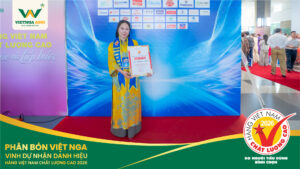 Phân Bón Việt Nga Hai Năm Liên Tiếp Đạt Danh Hiệu Hàng Việt Nam Chất Lượng Cao. 5